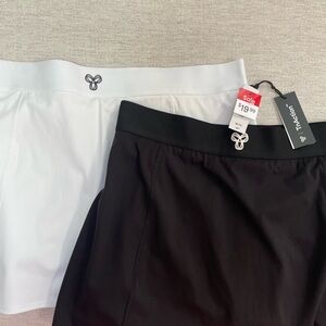 Women's TNA Black and White SKORTS